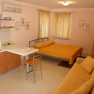 Santa Croce Free Parking Apartment