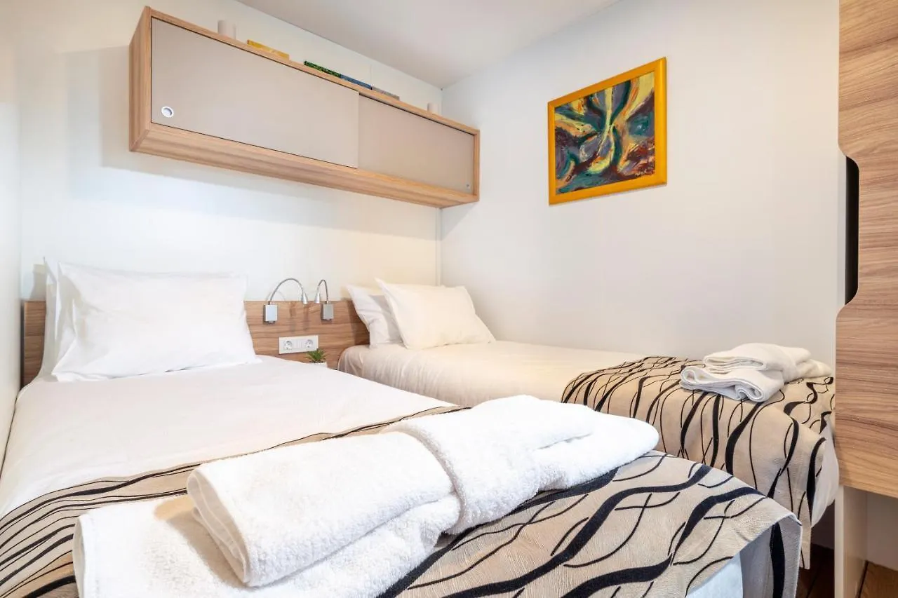 Mobile Home Joy Porton Biondi Rovinj 0*,  Croatia