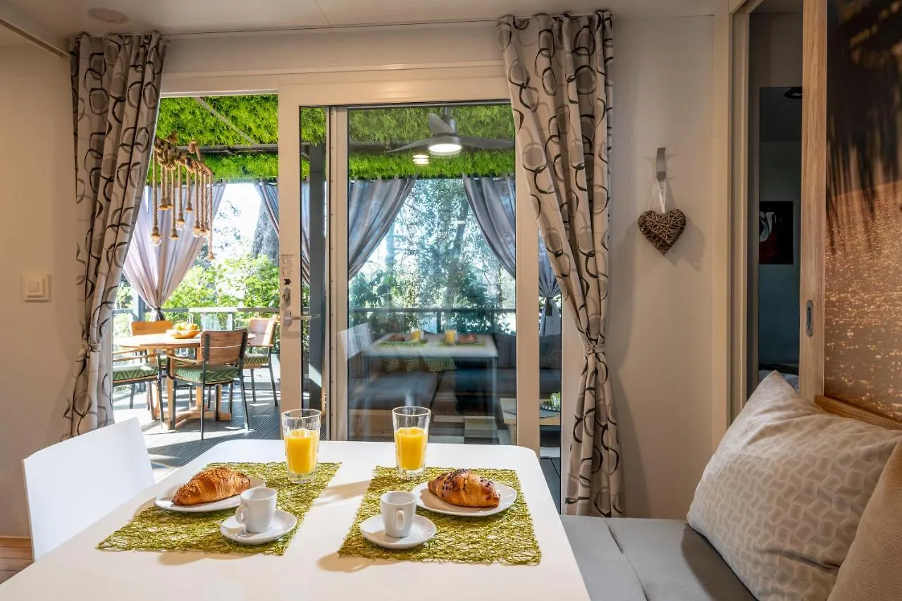 Mobile Home Joy Porton Biondi Rovinj 0*,  Croatia